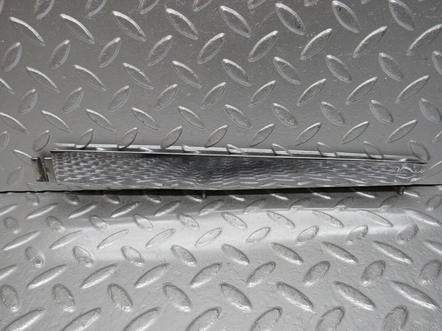 0665 Mercedes-Benz C107 350SLC Coupe Trunk Chrome Handle Moulding Right 1076901480