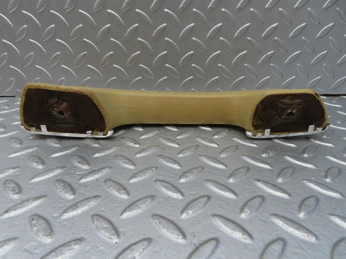 13454 Mercedes-Benz W123 200 Interior Door Handle Rear Left Cream 1239701901