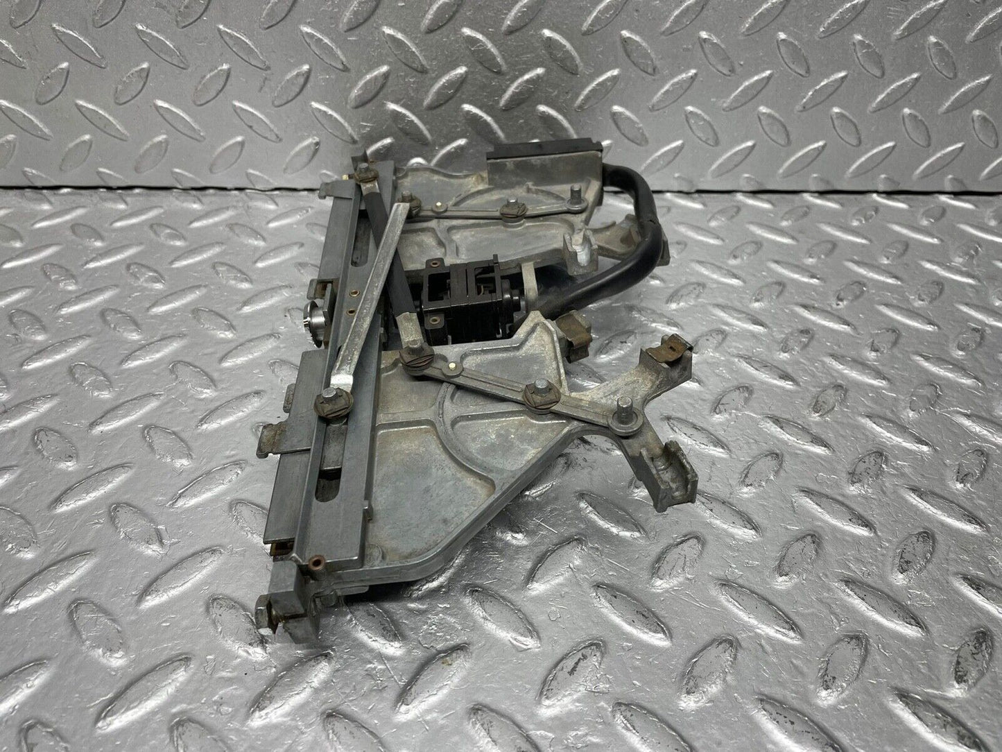 3276 Mercedes-Benz W115 220D Heater Control Switch 1158300485
