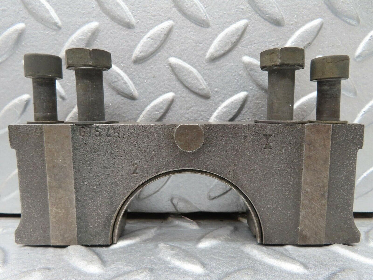 16544 Mercedes-Benz C107 350SLC Coupe Crankshaft Bearing Holder Block 1160110312