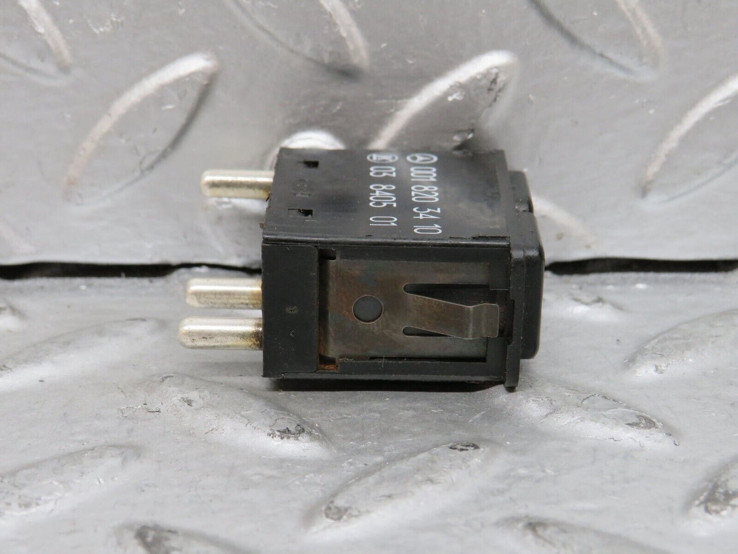 28322 Mercedes-Benz S123 240D Wagon Rear Wiper Control Switch 0018203410