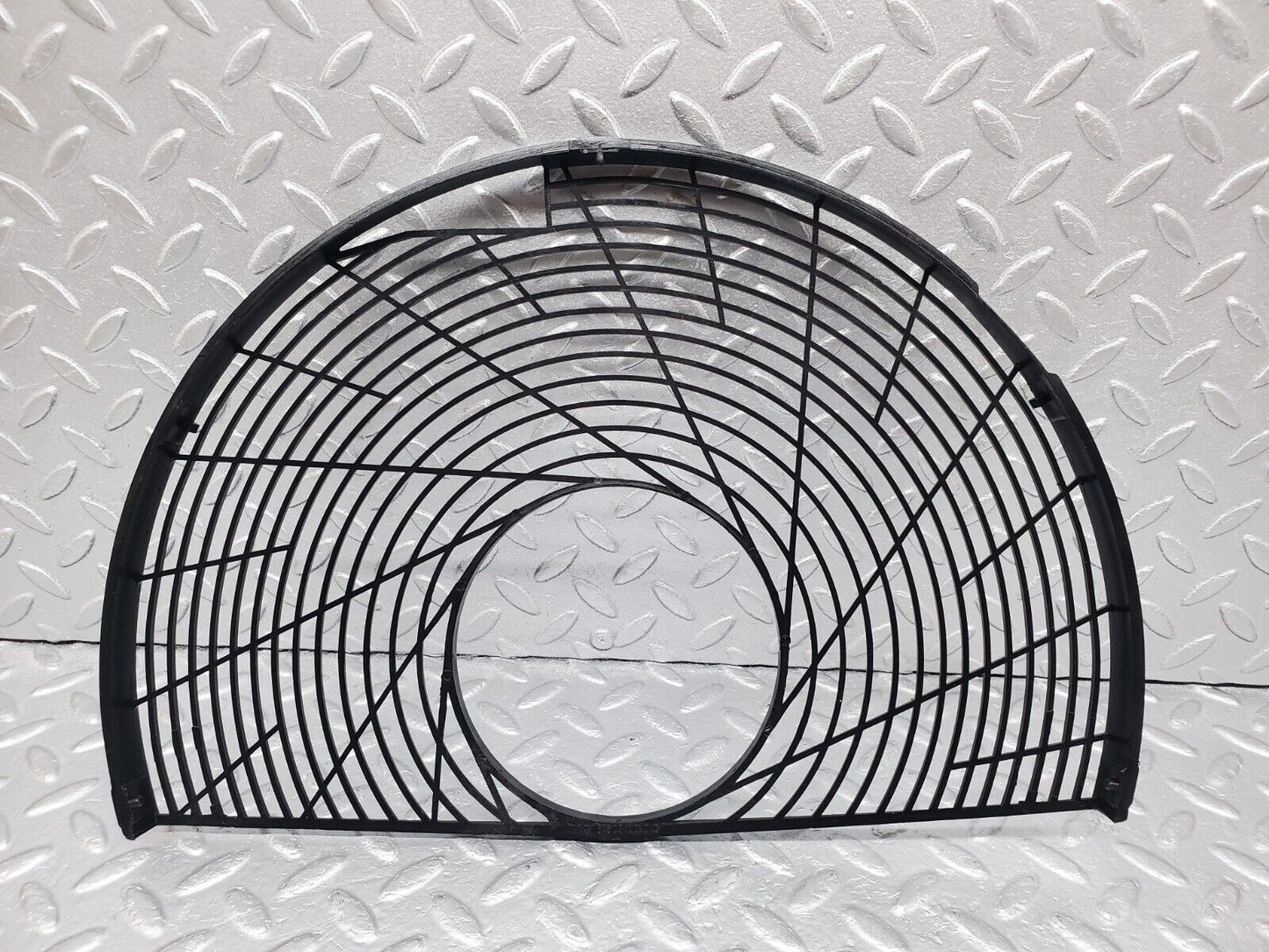 45912 Mercedes-Benz W126 420SE Radiator Fan Shroud Fan Cover 1165030001