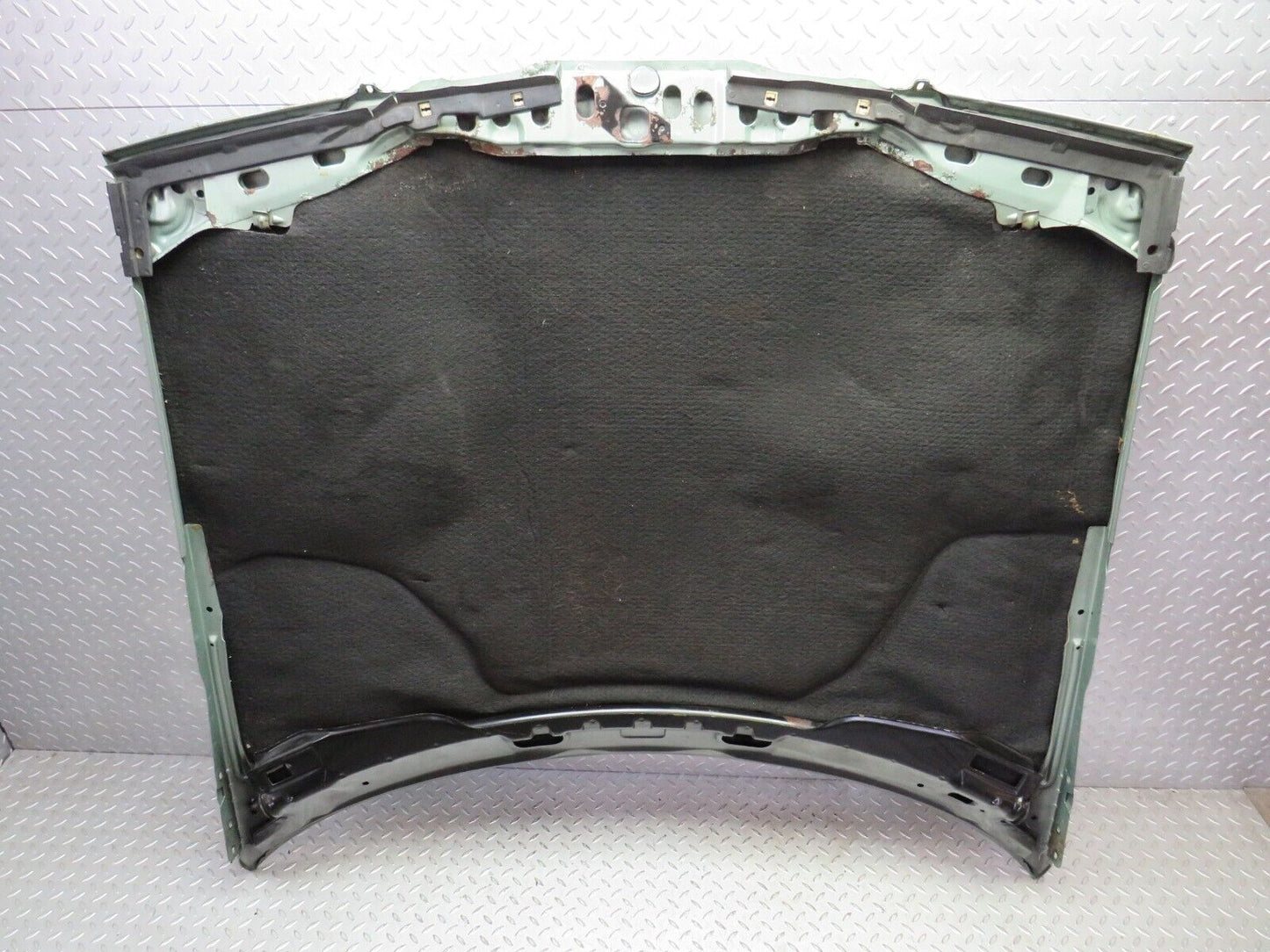34255 Mercedes-Benz W124 260E Bonnet