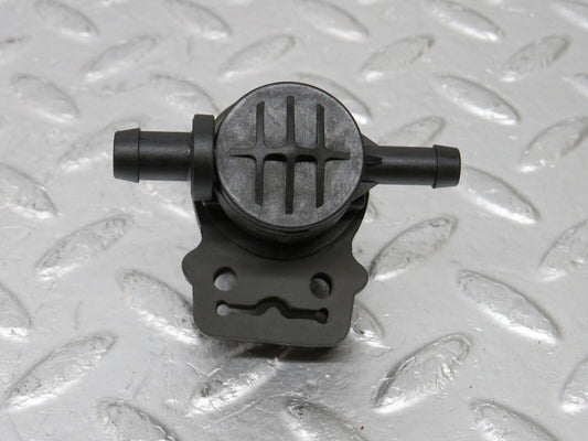 34750 Mercedes-Benz W210 320E Fuel Regeneration Vacuum Valve 0004701593