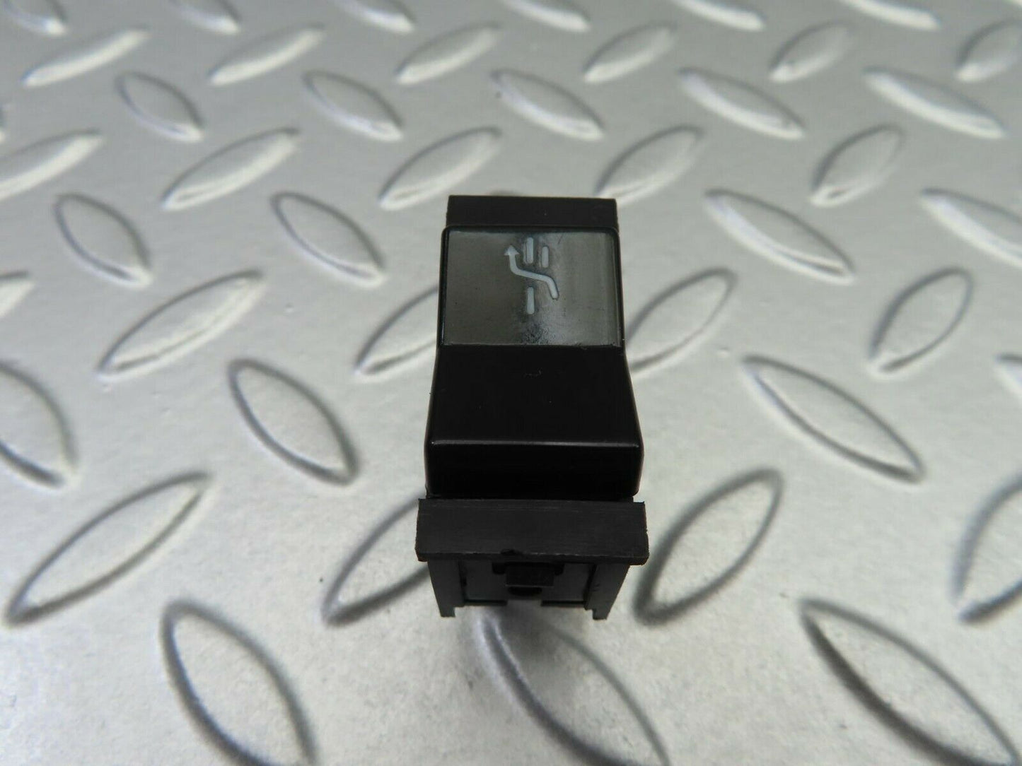 6951 Mercedes-Benz C107 350SLC Coupe Sunroof Switch 03812530