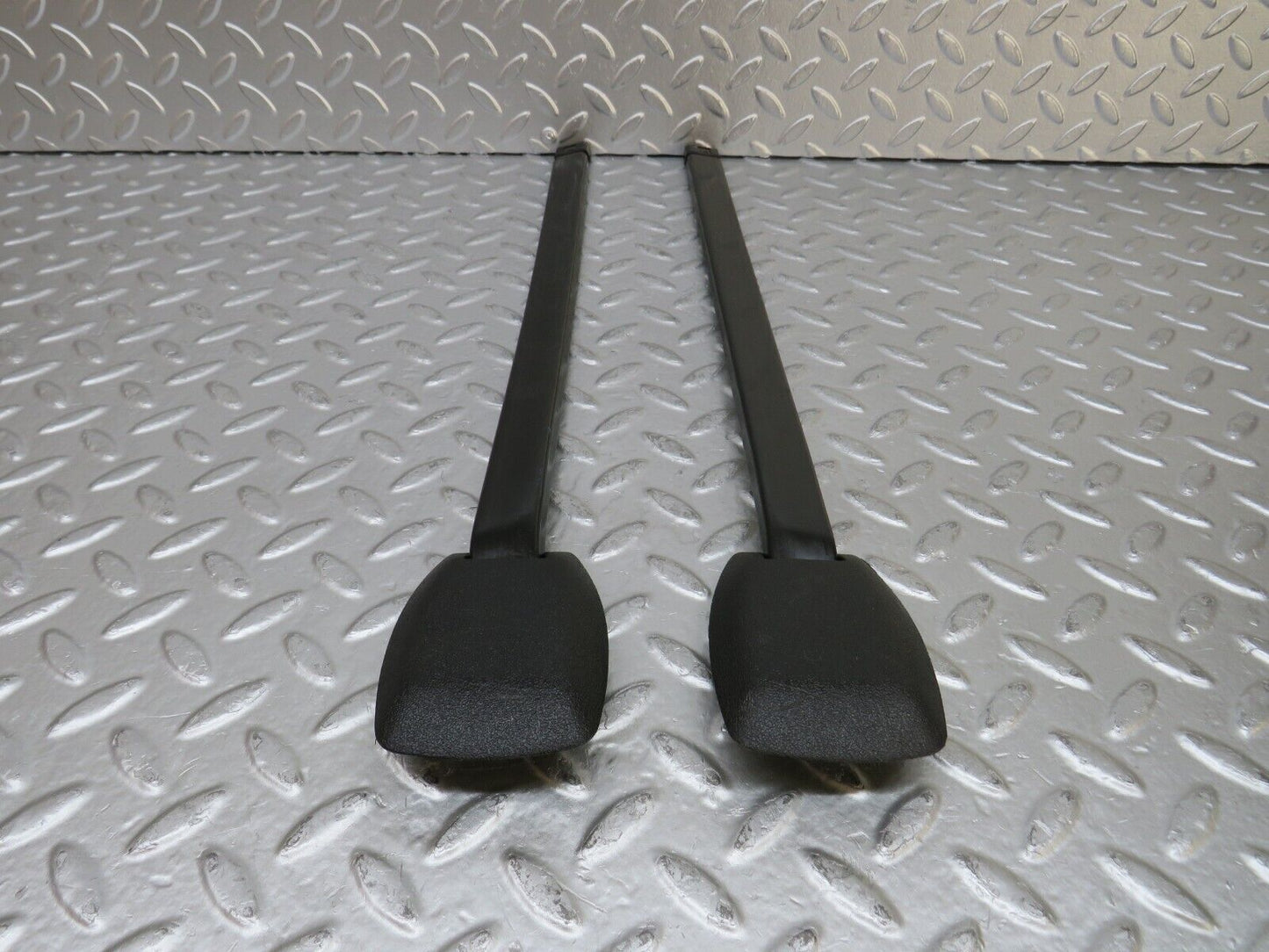 26685 Mercedes-Benz C124 220CE Seat Belt Runner With Cover Pair 1249193520