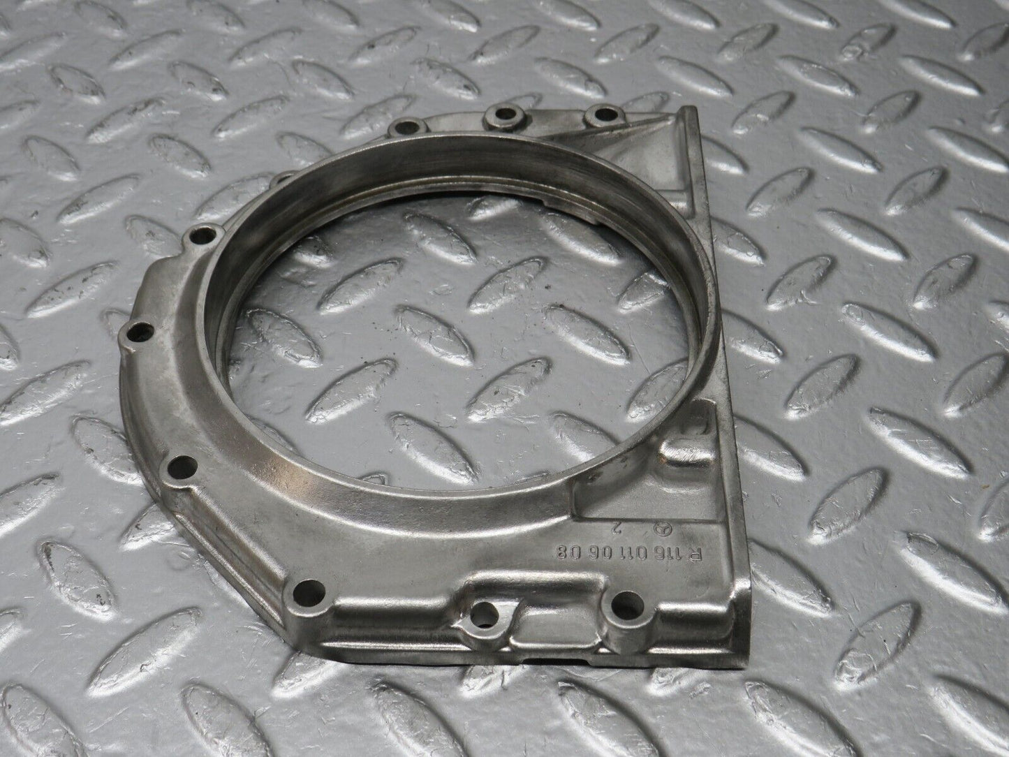 33062 Mercedes-Benz C107 R107 350 V8 Crankshaft Rear Sealing Cover 1160110608