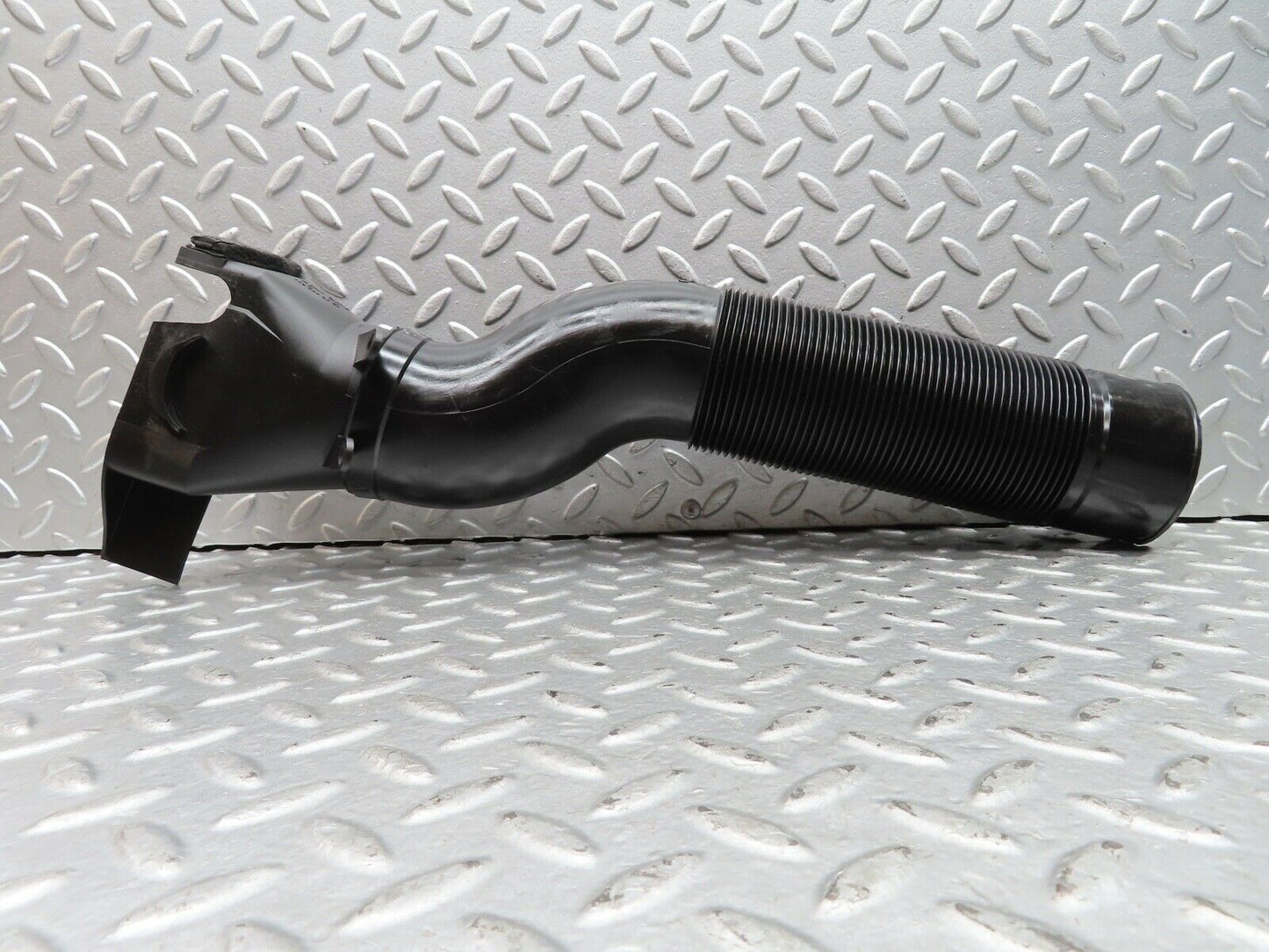 19345 Mercedes-Benz C140 CL420 Coupe Air Intake Hose Left Side 1190947582
