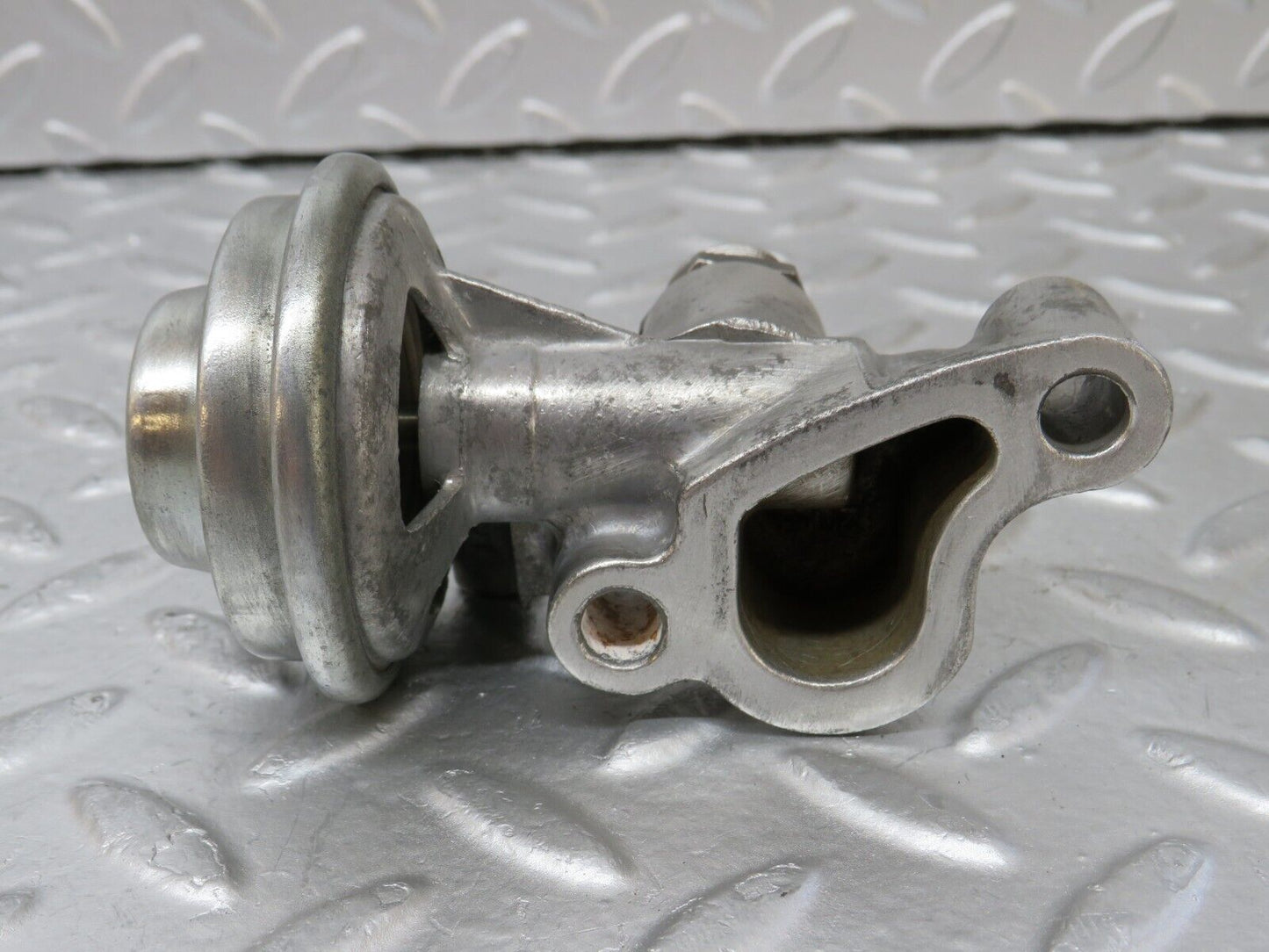 34943 Mercedes-Benz W210 320E Exhaust Gas Recirculation Valve EGR 1121400060