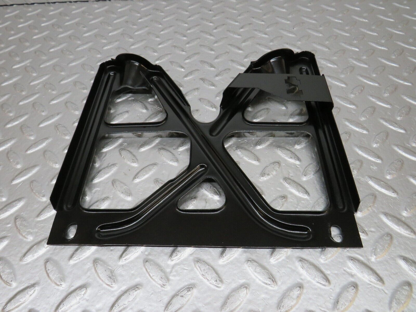 0860 Mercedes-Benz C107 350SLC Coupe Heater Blower Box Bracket Holder