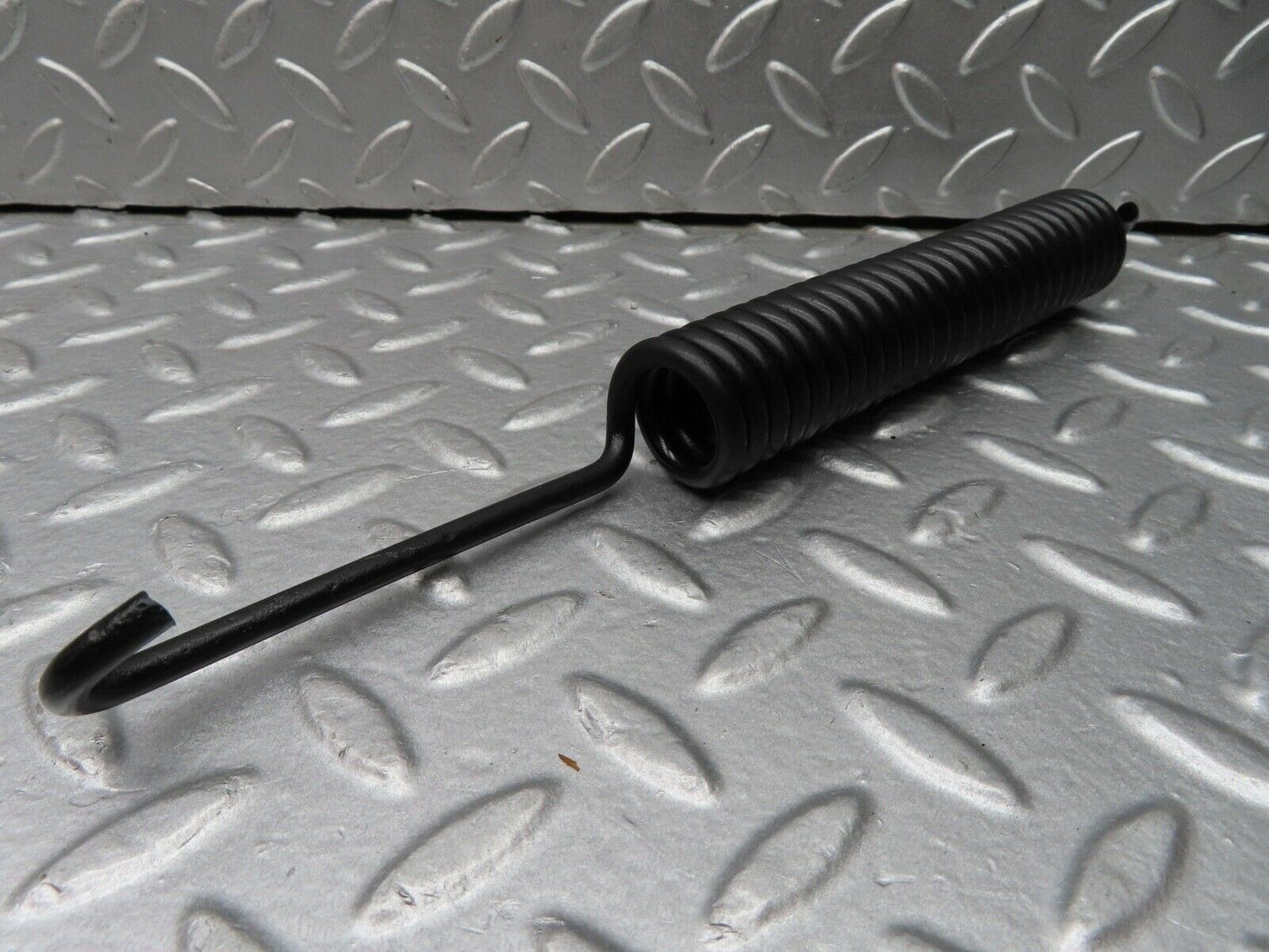 18199 Mercedes-Benz W111 220SE Coupe Bonnet Hinge Spring