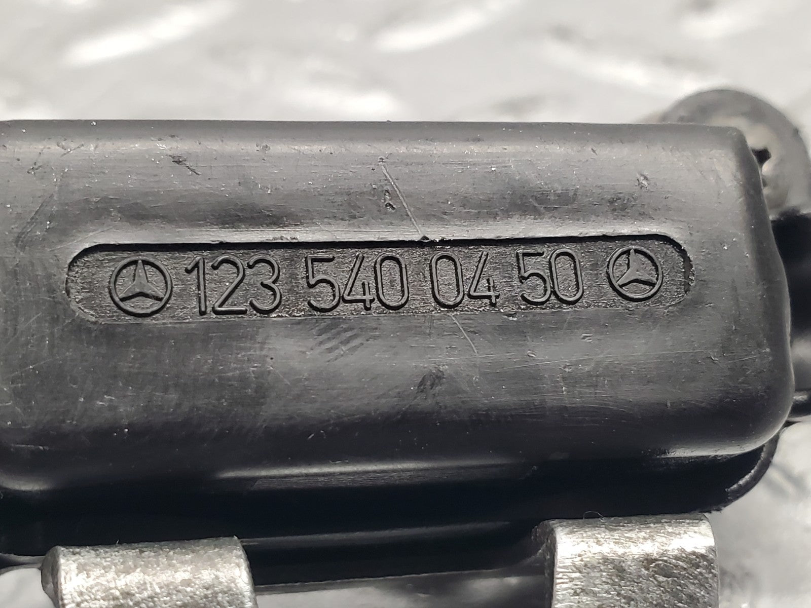 47100579