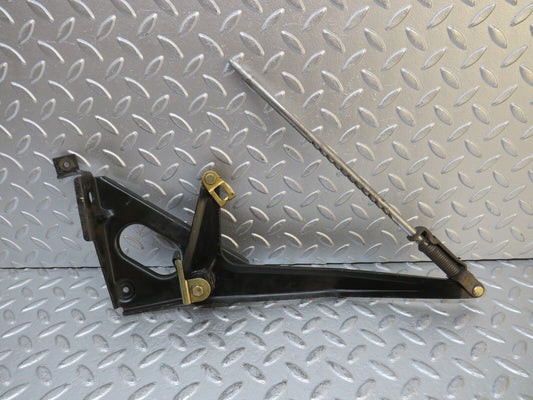 0438 Mercedes-Benz W123 230E Handbrake Handle