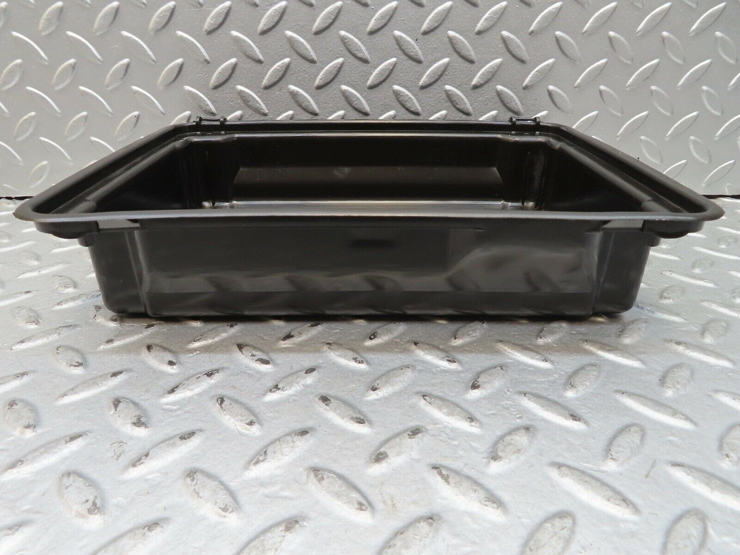 16868 Mercedes-Benz C123 280CE Coupe First Aid Box
