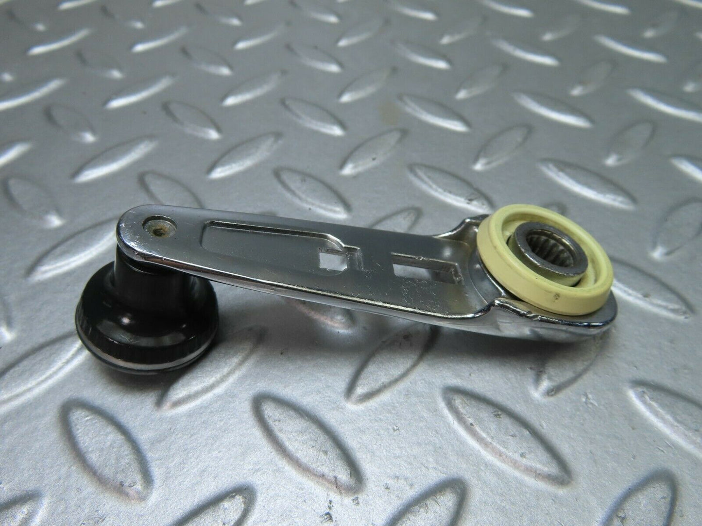 7262 Mercedes-Benz W116 450SE Window Lifter Crank Handle