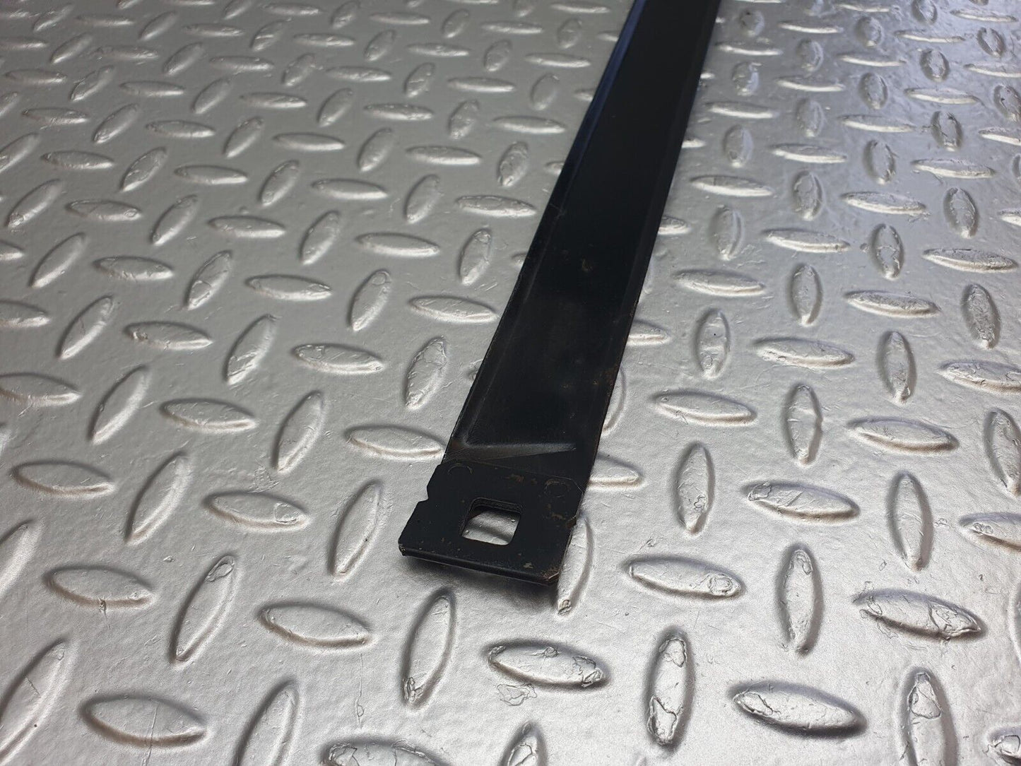 42912 Mercedes-Benz W201 190 2.0L Fuel Tank Tightening Strap 2014700040