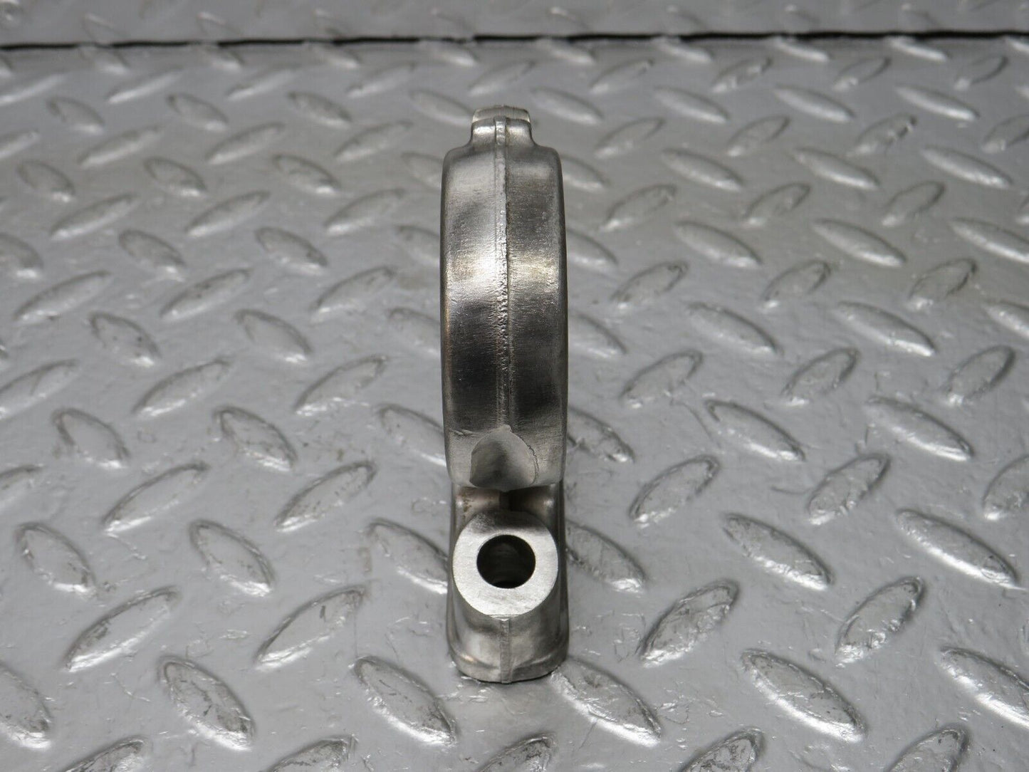 32995 Mercedes-Benz C107 R107 350 V8 Camshaft Tower Bearing 1160512118