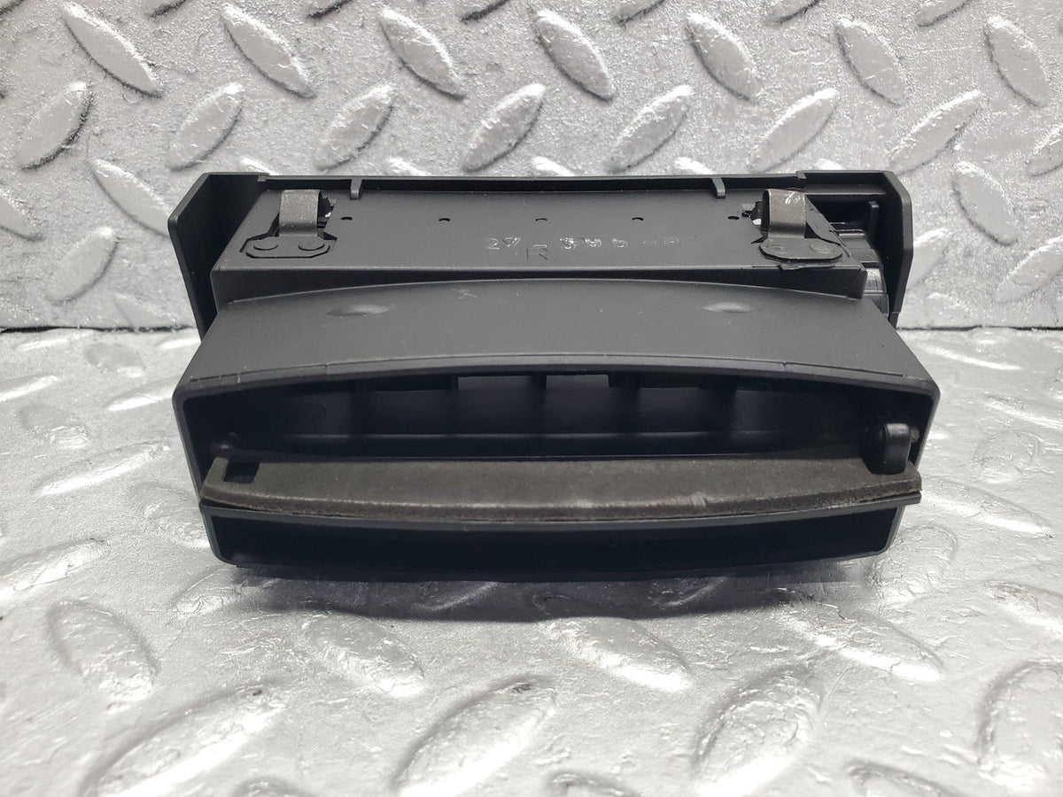 W124 dashboard air vent right used OEM