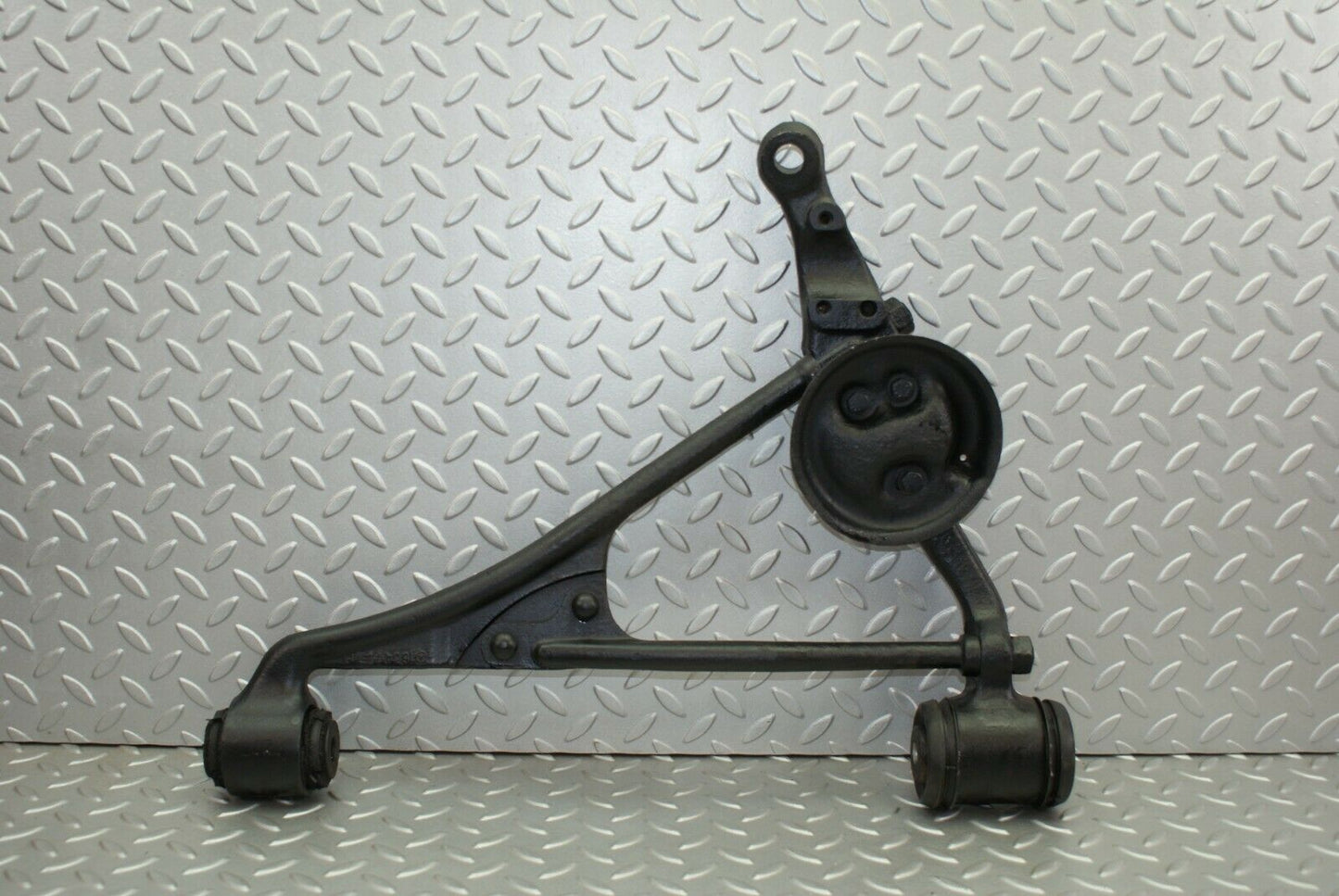2699 Mercedes-Benz W116 350SE Front Left Lower Control Arm 1163333605