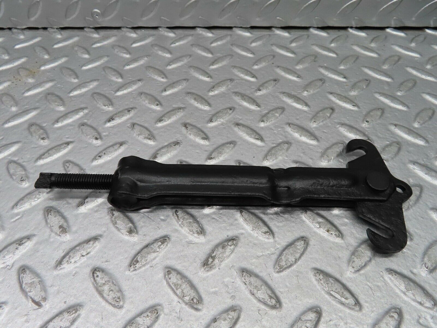 20294 Mercedes-Benz W114 280CE Coupe Handbrake Regulator