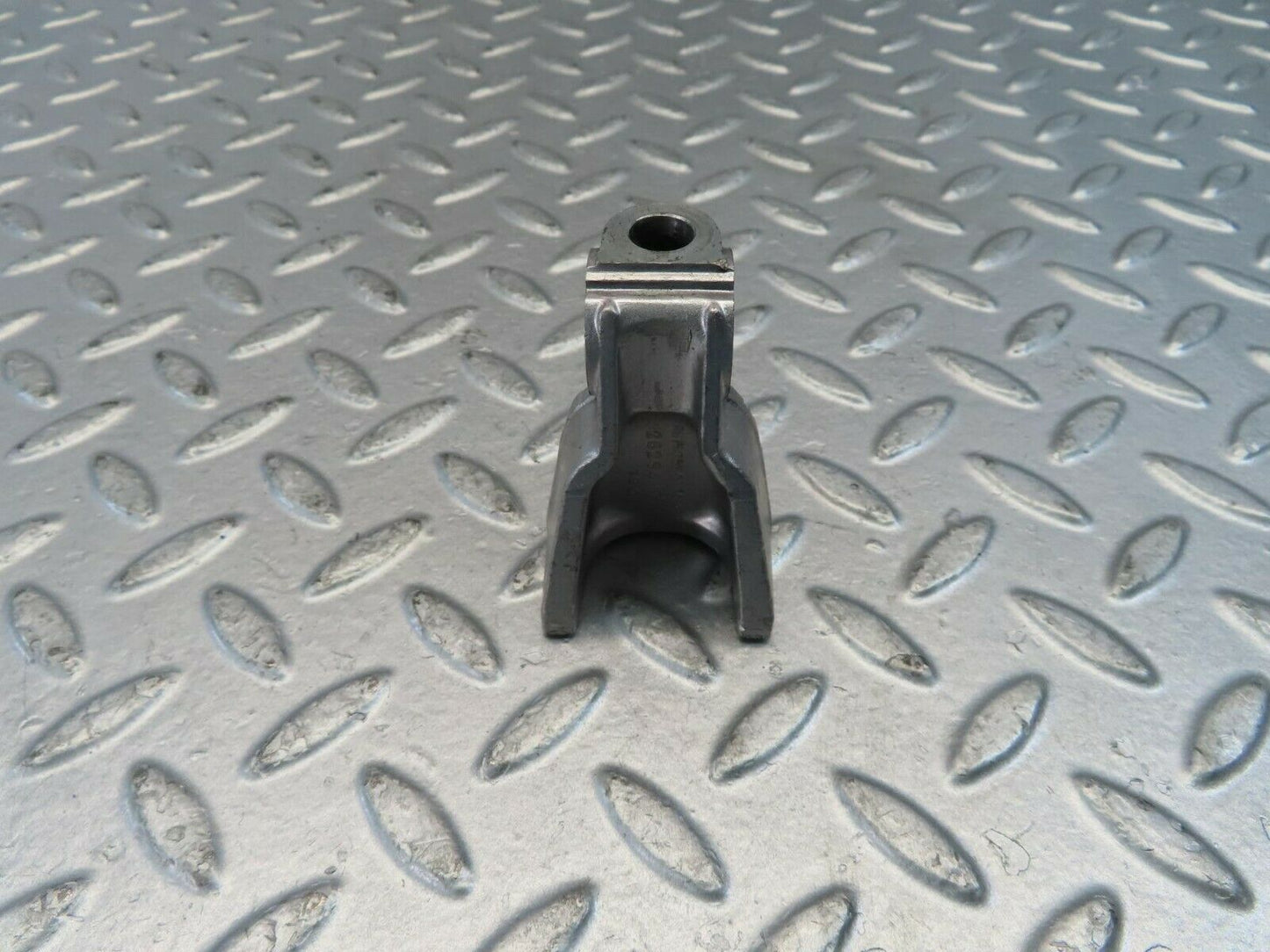 10968 Mercedes-Benz W115 220D Rocker Arm Support 6150550110