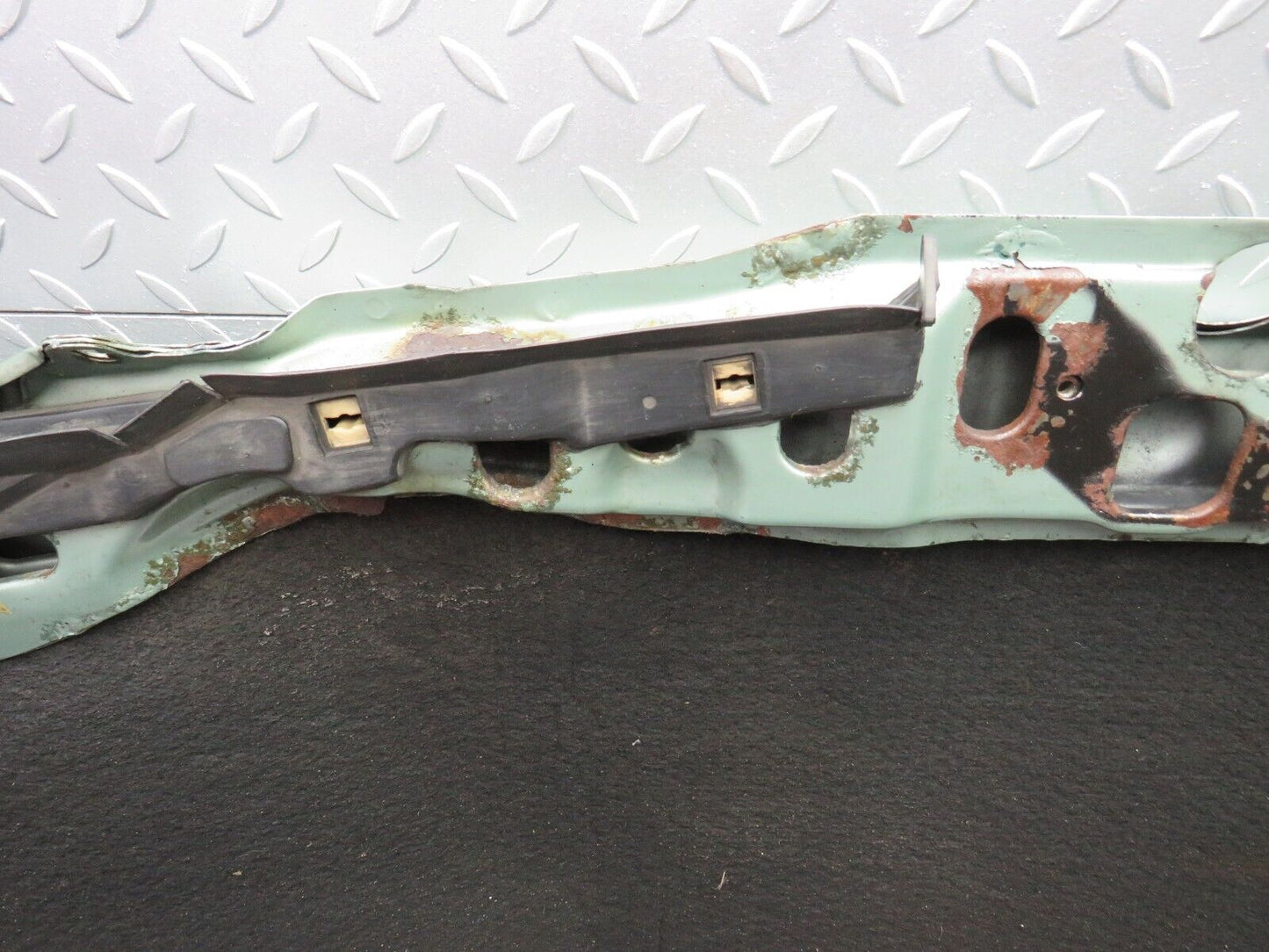 34255 Mercedes-Benz W124 260E Bonnet