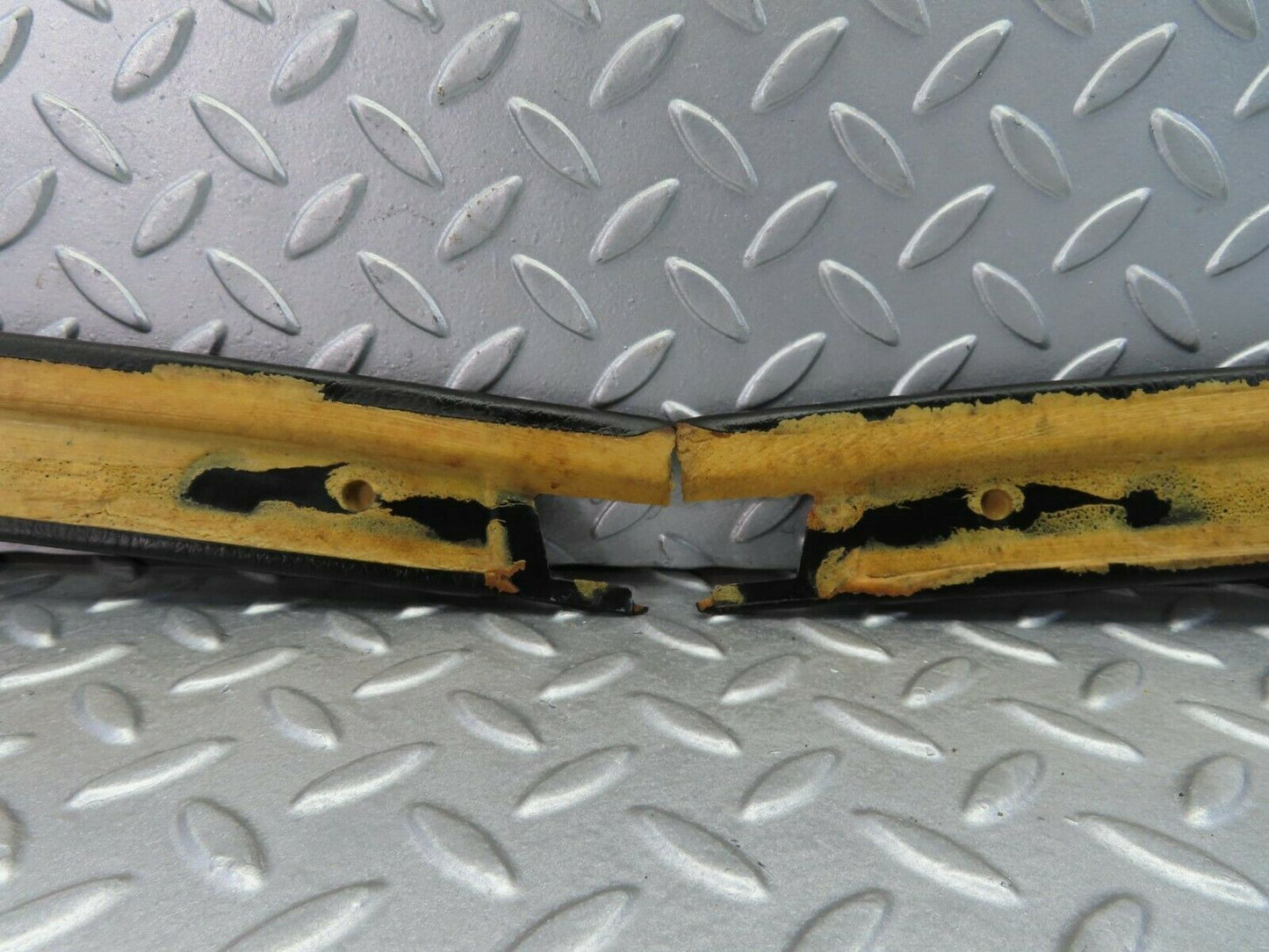 7859 Mercedes-Benz W115 220D Interior Roof Panel Trim