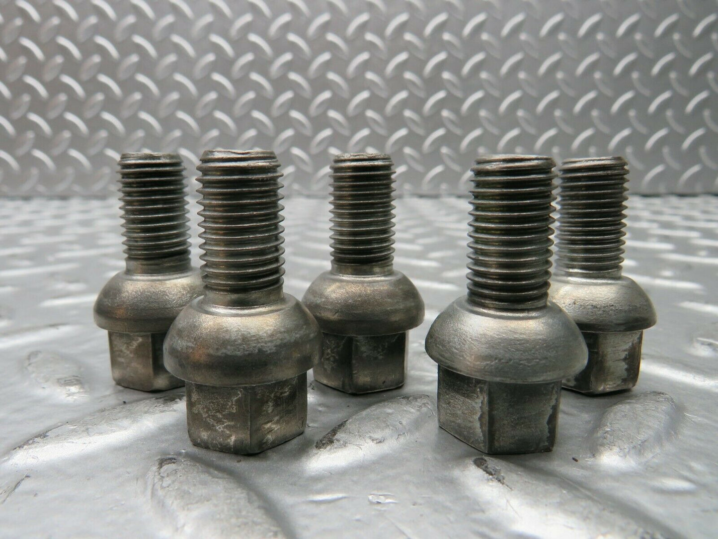 22930 Mercedes-Benz 5x Alloy Wheel Lug Bolt M12x1.5