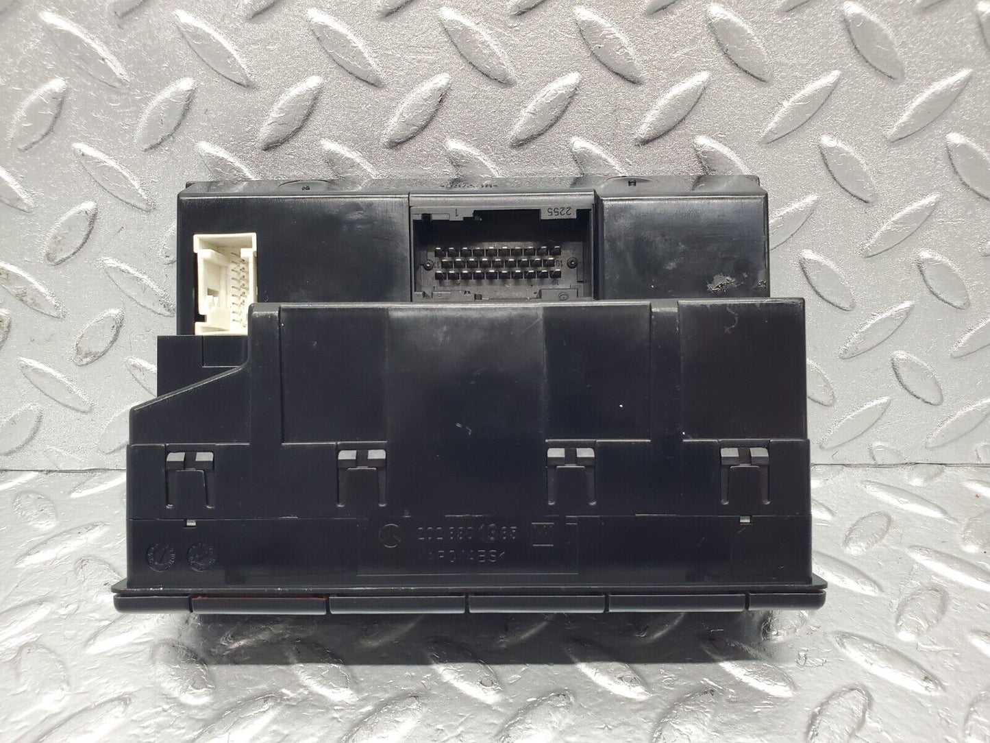 46799 Mercedes-Benz R129 320SL Coupe Heater Climate Control 2028301385