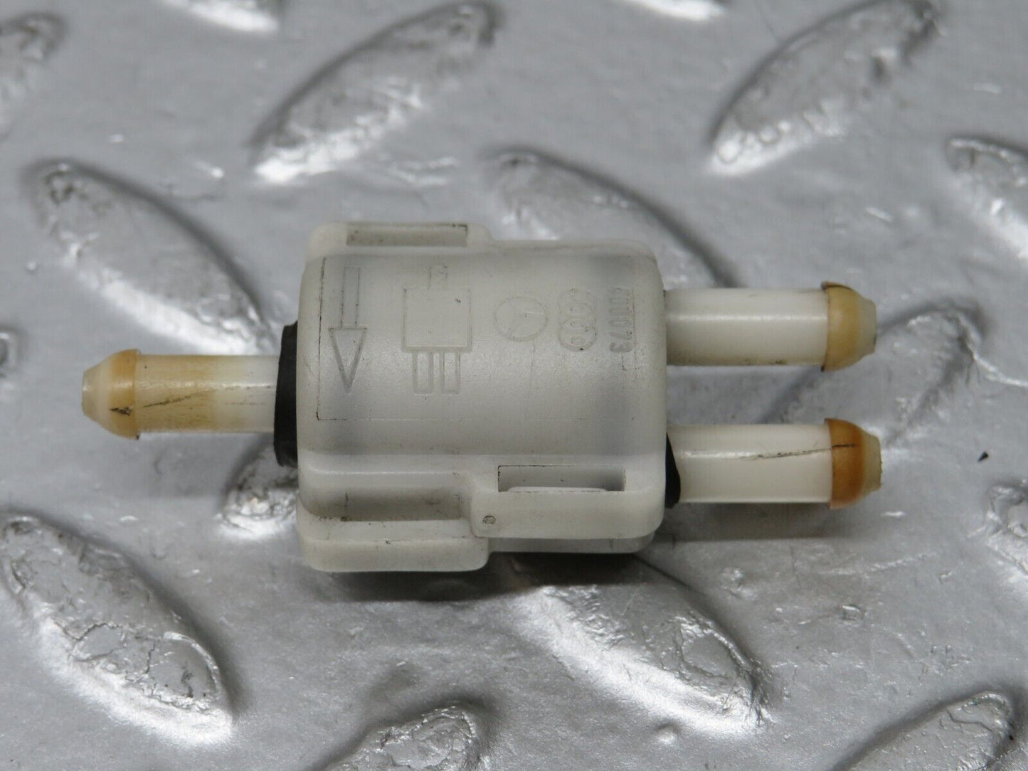 33481 Mercedes-Benz W202 C180 Windscreen Washer Valve