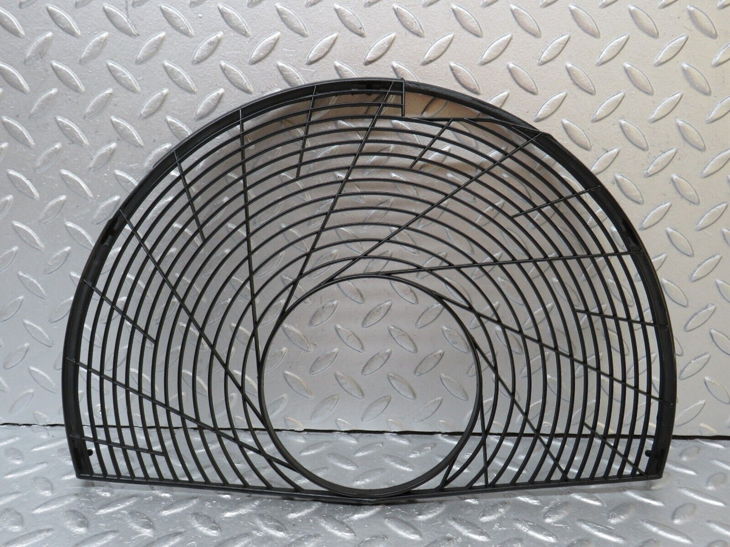 37017 Mercedes-Benz C126 420SEC Coupe Radiator Fan Shroud Fan Cover 1165030001