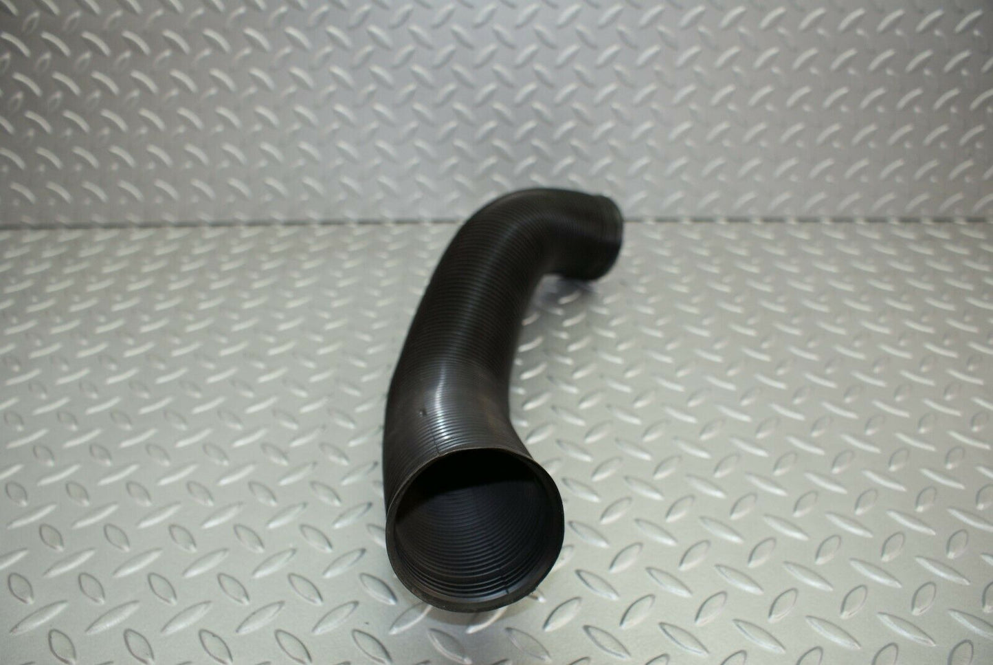 2683 Mercedes-Benz W116 350SE  Dashboard Air Vent Ducting