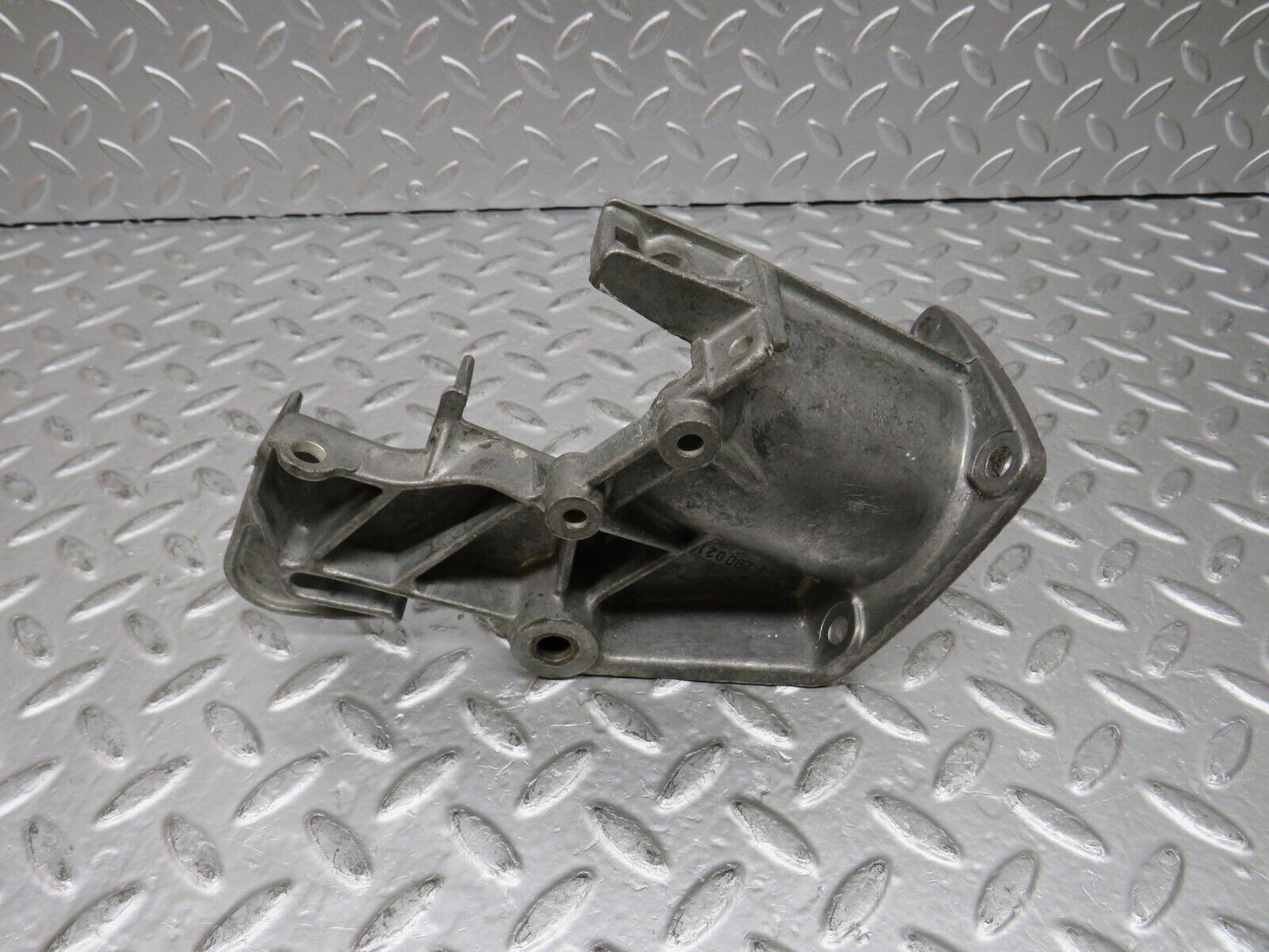 29780 Mercedes-Benz W123 230E Brake Pedal Bracket 1232900219