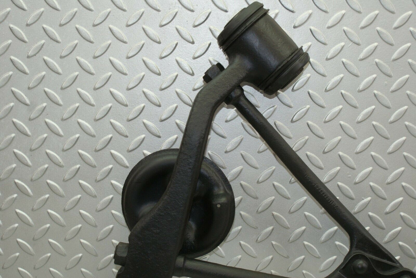 2700 Mercedes-Benz W116 350SE Front Right Lower Control Arm 1163333705