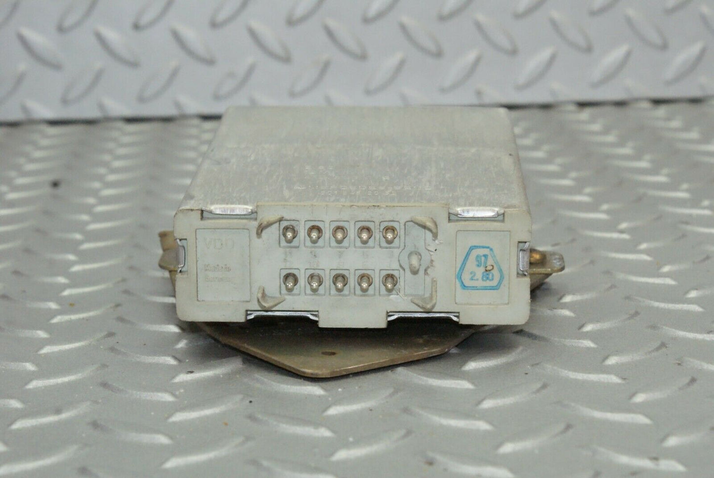2504 Mercedes-Benz W116 350SE Cruise Control Module Unit 0015452032