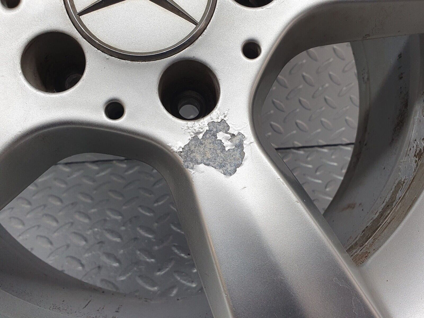 42020 Mercedes-Benz Alloy Wheel Set 7Jx16H2 8Jx16H2 ET31 ET32  2034012902