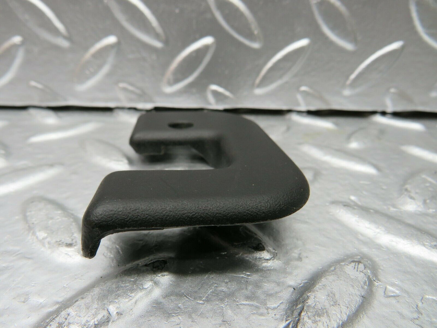 22626 Mercedes-Benz C124 E220 Coupe Right Door Lock Cover