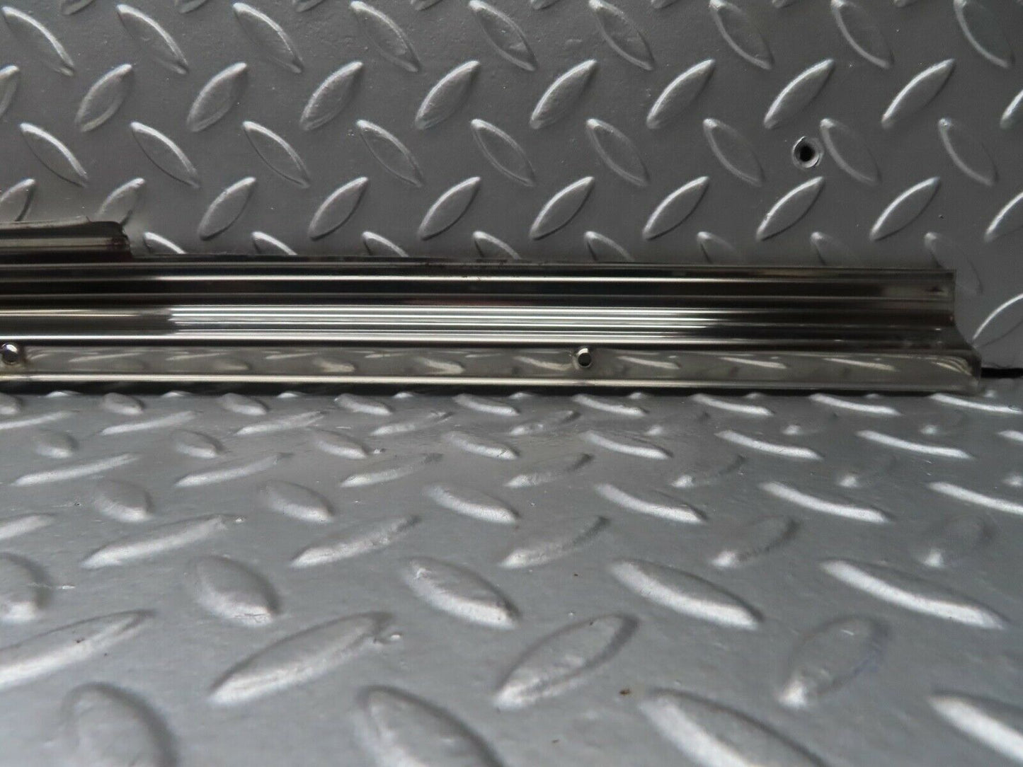 20390 Mercedes-Benz W114 280CE Coupe Right Door Sill Chrome