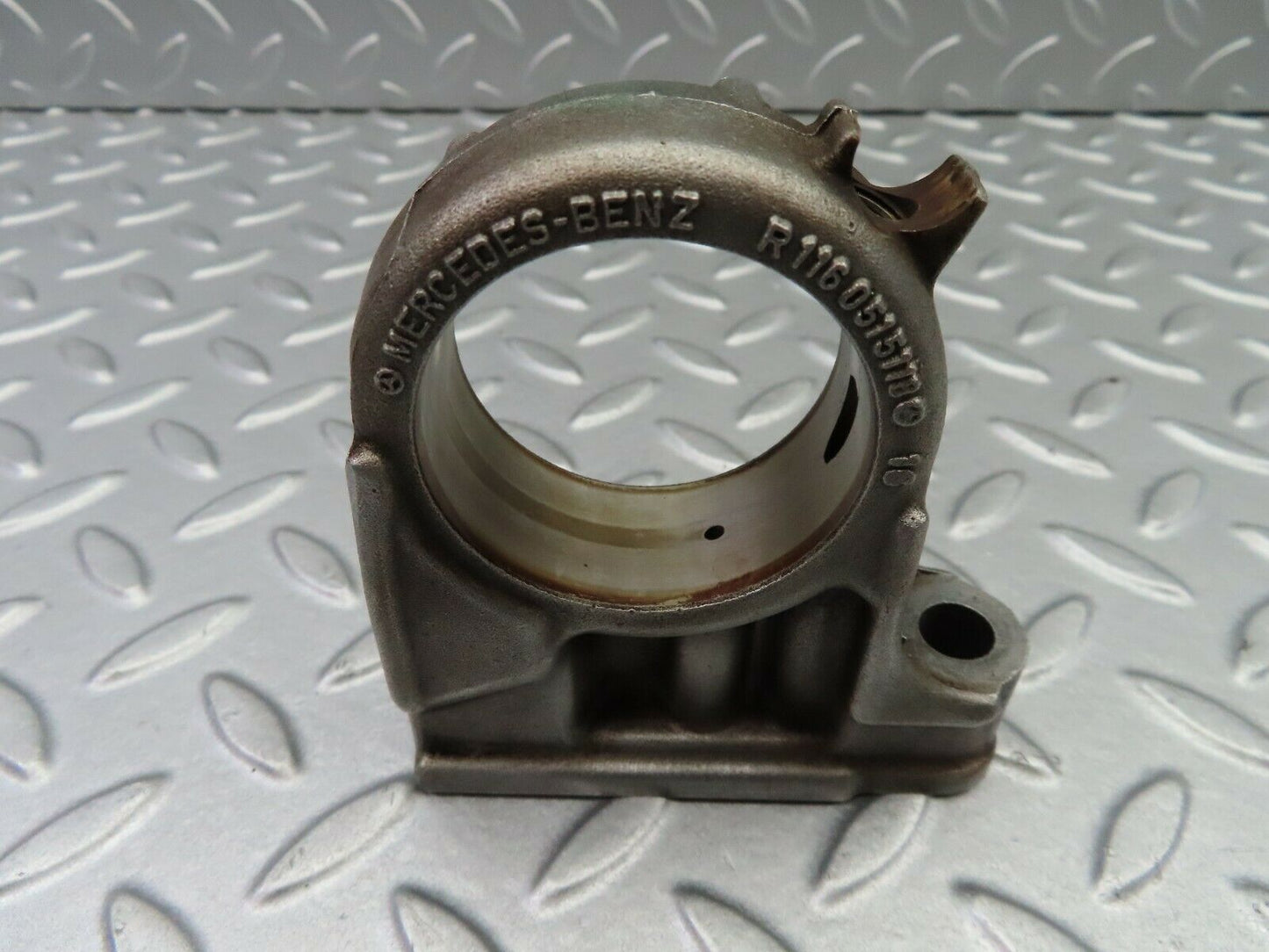 6294 Mercedes-Benz W126 380SE Camshaft Bearing Tower 1160515118