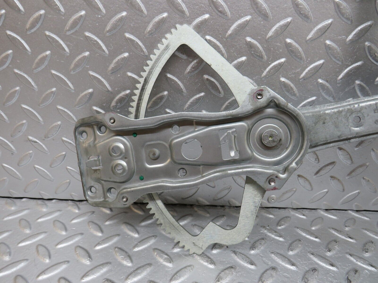 33391 Mercedes-Benz W202 C180 Front Right Power Window Regulator