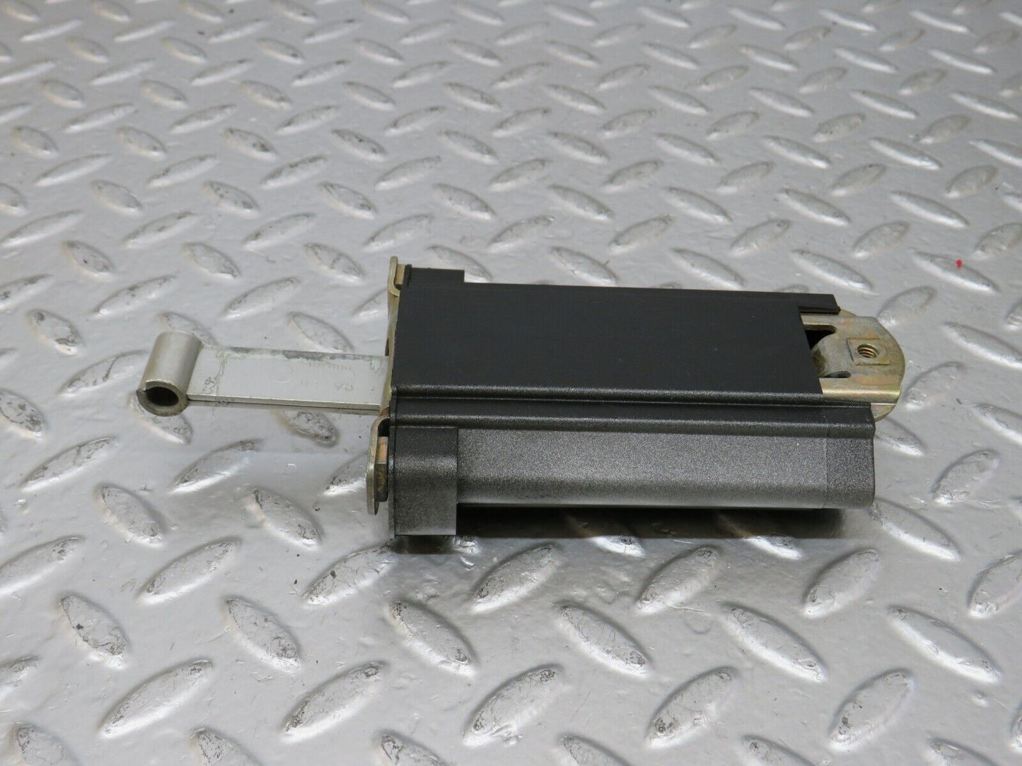 24751 Mercedes-Benz W140 S320 Rear Door Safety Check Strap