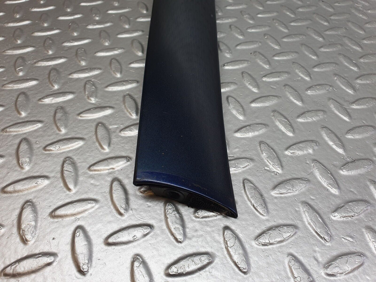 42207 Mercedes-Benz R129 320SL Coupe A Pillar Exterior Trim Cover Right 1296982430