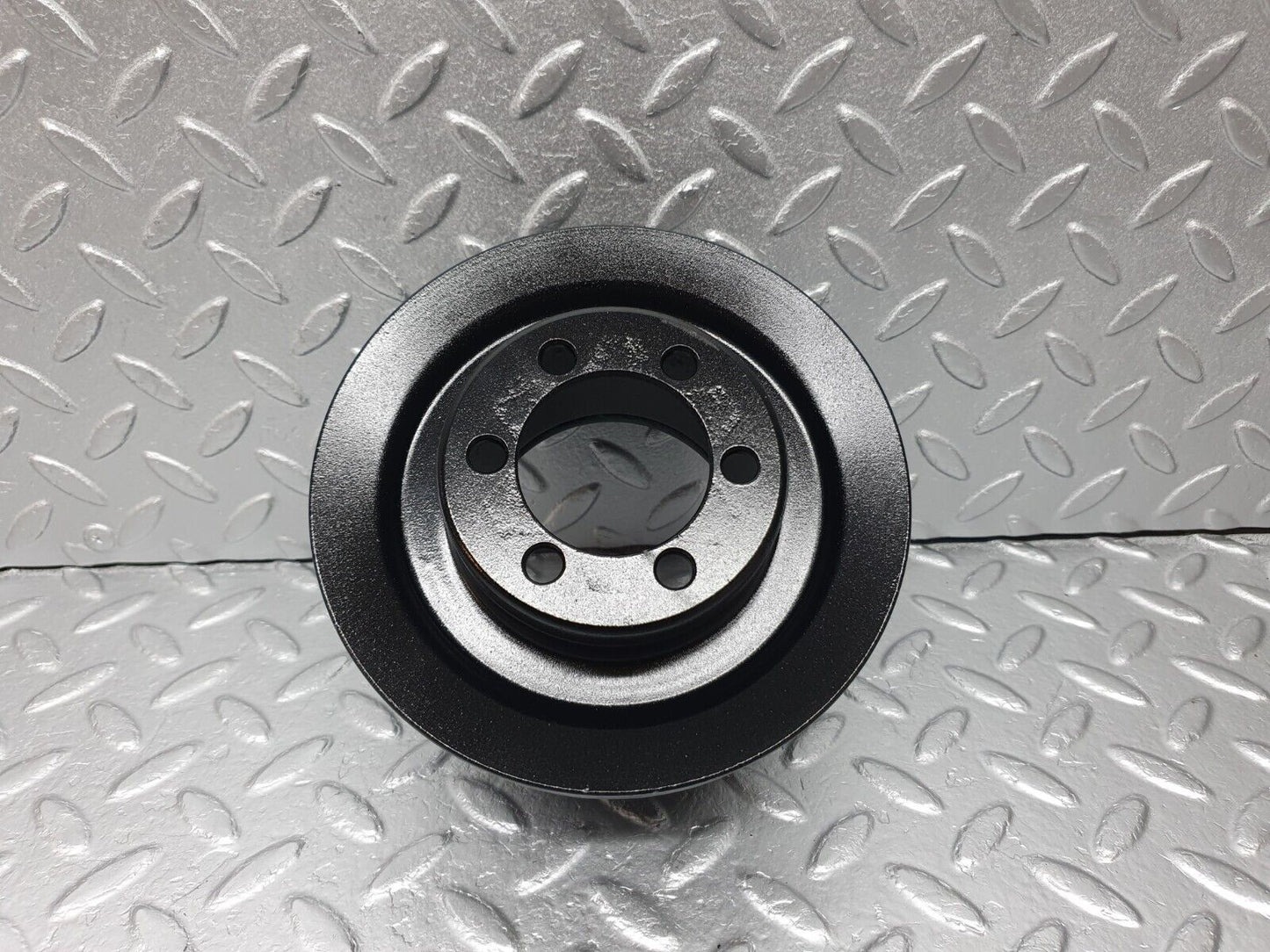 40829 Mercedes-Benz W123 300D Crankshaft Pulley 6170351012