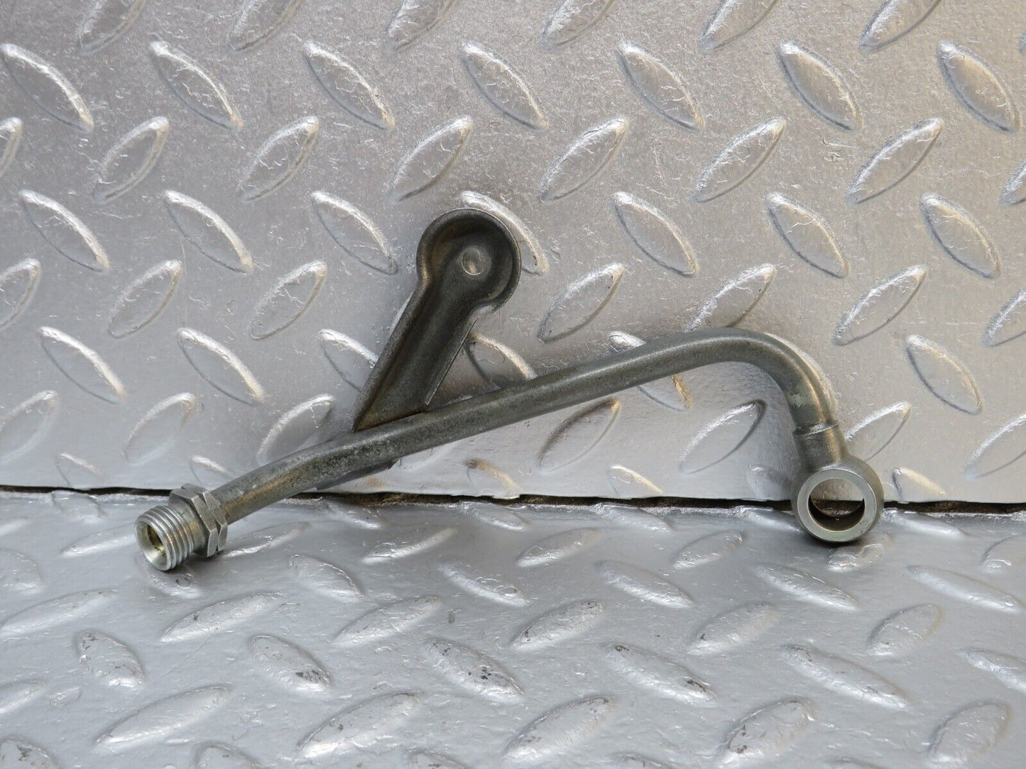 40033 Mercedes-Benz R107 350SL Oil Hose Pipe