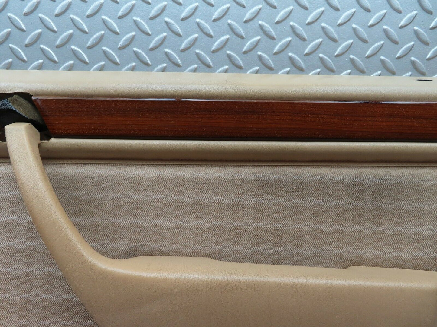 5263 Mercedes-Benz W124 230E Front Right Door Card Beige 1247271470