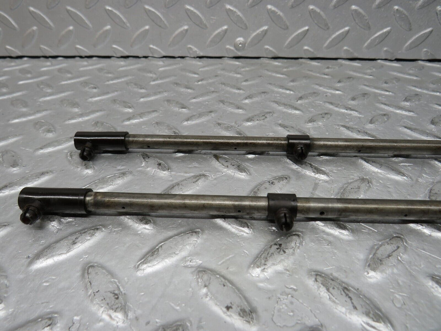 37649 Mercedes-Benz W109 300SEL Camshaft Oil Tube