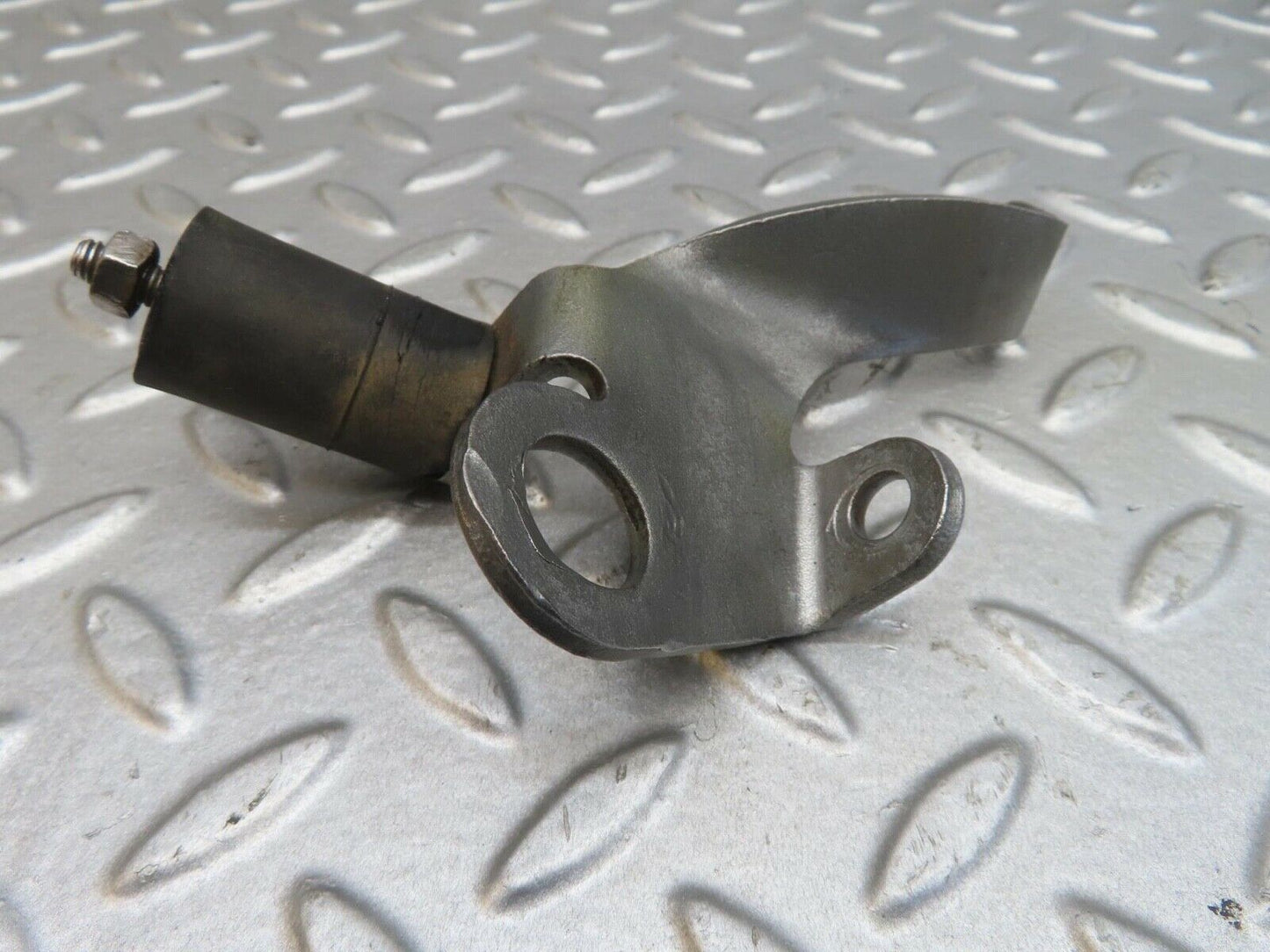13788 Mercedes-Benz R107 450SL Engine Lifting Eye Hooks