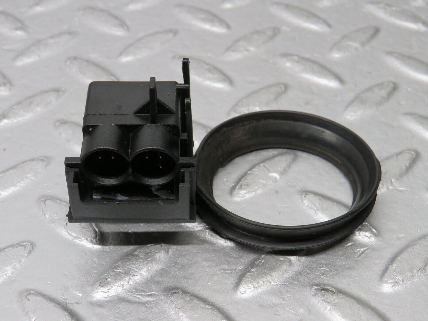 38322 Mercedes-Benz R129 280SL Coupe Trunk Lock Infrared Receiver 1297580898