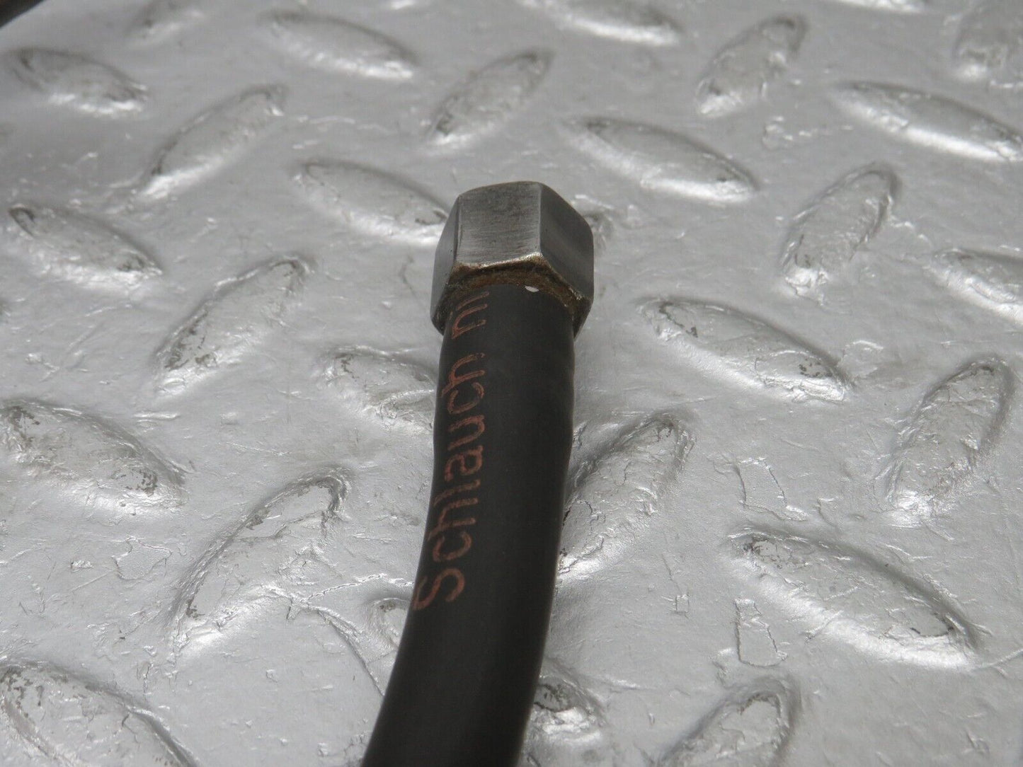 38184 Mercedes-Benz A124 320E Cabriolet Fuel Hose Pipe