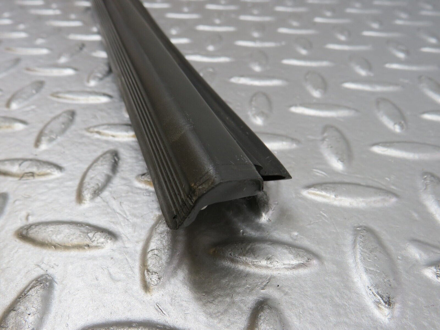 34219 Mercedes-Benz W124 260E Door Lower Sealing Rubber Trim Right